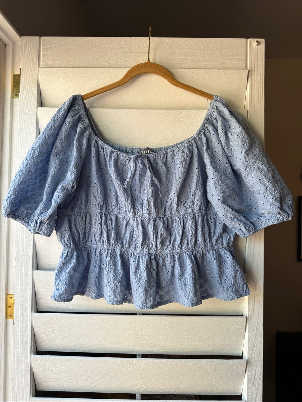 Arula Eyelet Blue Puff Sleeve Peplum Blouse Large